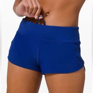 Lululemon size 4 shorts 2.5 in inseam